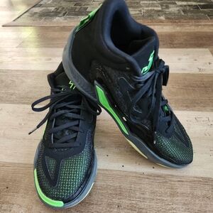 Jordan (nike) , black and neon green, mens 8 1/2